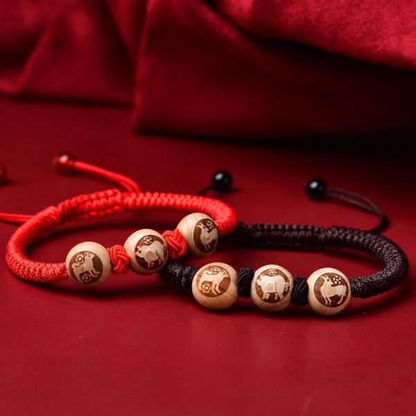 2025 New Three-In-One Peach Wood Good Luck Red Rope Bracelet Zodiac Animal Year Tai Sui Bracelet Wholesale - 图片 3