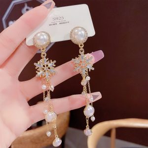 South Korea 925 Silver Pin Earrings 2025 New Elegant Personalized Long Pearl Earrings Internet Celebrity Super Fairy Tassel Earrings