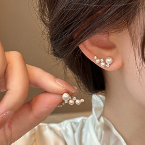 Natural Freshwater Pearl Earrings Women's 925 Sterling Silver Needle Niche Design Sense Earrings New 2024 Explosions Ear Jewelry