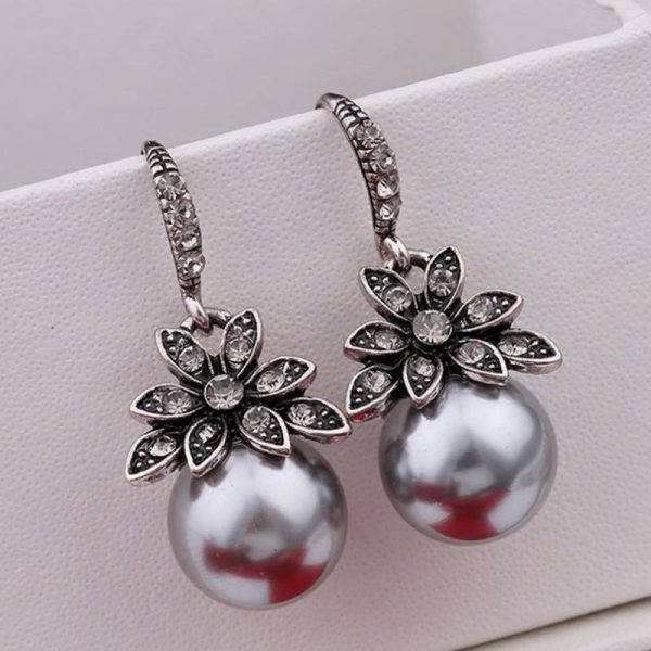 European and American Retro Fashion Creative Pearl Earrings Cute Sunflower Sunflower Earrings Diamond Earrings Earrings Earrings - 图片 3
