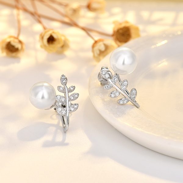 French Pearl Earrings, High-End, Light Luxury, Niche Design, Unique 2024 Hot Style Earrings Wholesale - 图片 2