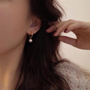 Retro Simple High-grade Ring Pearl Earrings Small and Exquisite Temperament All-match Light Luxury Two Earrings