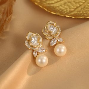 French Glaze Camellia Pearl Earrings S925 Silver Needle Advanced Sense Simple Fashion Ear Stud Elegant Sweet Earrings