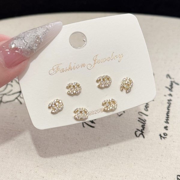 Small Fragrant Earrings S925 Silver Needle Classic Earrings Women's Accessories Light Luxury High-end Sense Small Fragrant Home Fashion Letter Earrings - 图片 12