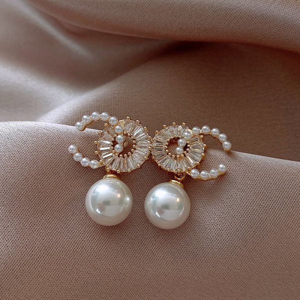 New 925 Silver Needle Earrings Light Luxury Double C Pearl Earrings Women's Niche Design Sense Earrings New Fashion Live Supply - 图片 2