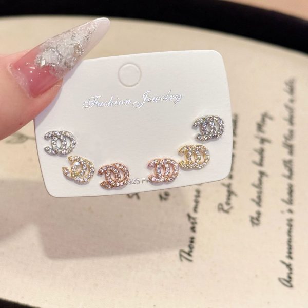 Small Fragrant Earrings S925 Silver Needle Classic Earrings Women's Accessories Light Luxury High-end Sense Small Fragrant Home Fashion Letter Earrings - 图片 7