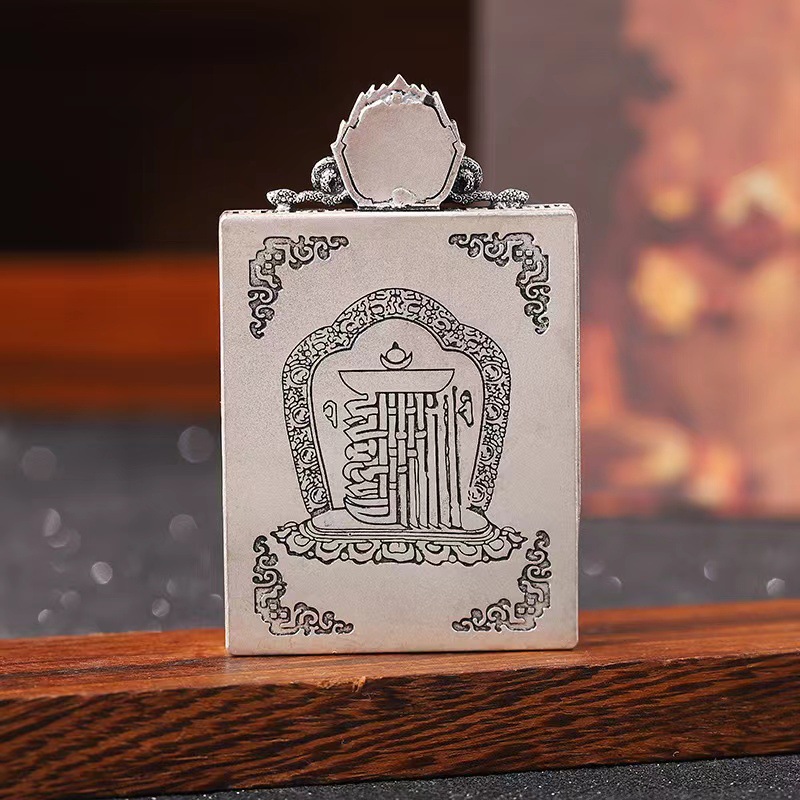 Xizang Thangka Big Black Day Six-Arm Maha Gala Dapeng Bird Button Head Retro Silver Thangka Special Box Pendant with Rope O1CN018I9dYf1PtKghm3ypL 3965111898 0 Cib