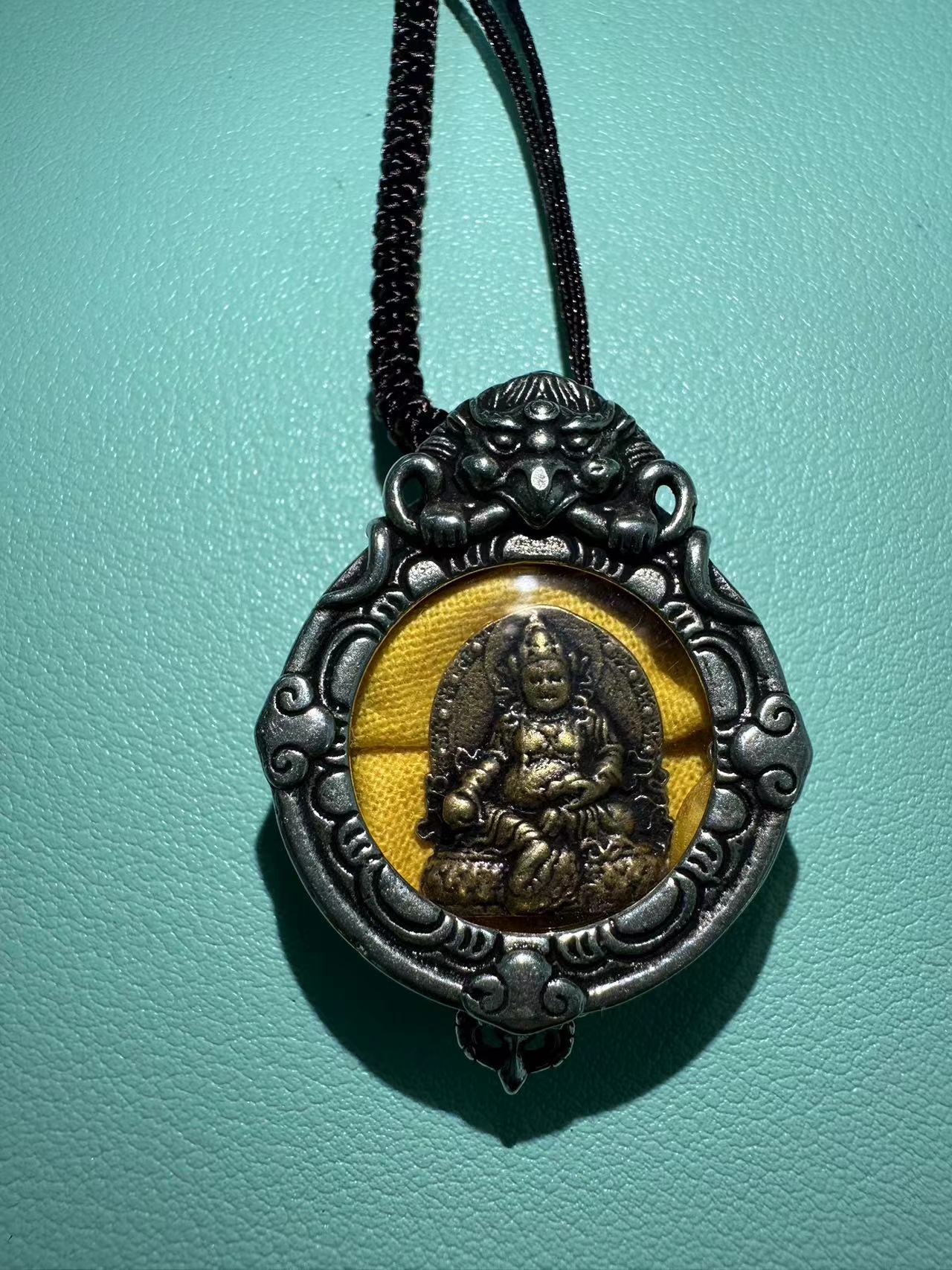 O1CN01CFUXHs1ehAPFcg8K4 2217904183902 0 Cib