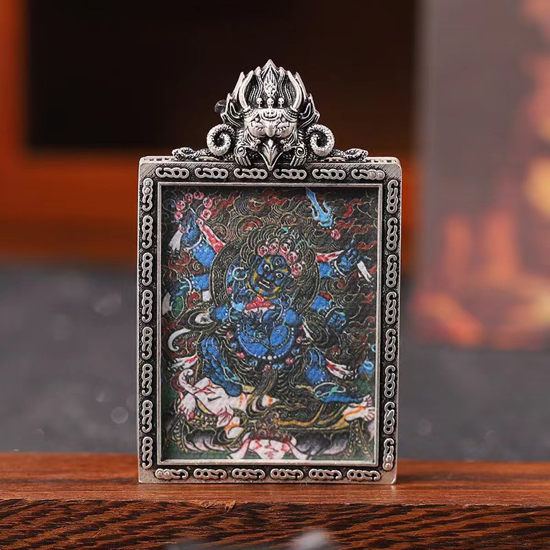 Xizang Thangka Big Black Day Six-Arm Maha Gala Dapeng Bird Button Head Retro Silver Thangka Special Box Pendant with Rope O1CN01YBEKs61PtKgkpnYVp 3965111898 0 Cib