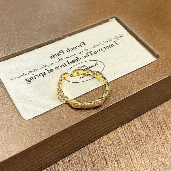 o1cn01zqz3rs1kpcehlenor 2215803244675 0 cib